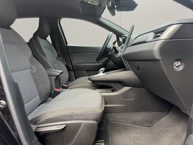 RENAULT Captur 1.6 E-Tech techno
