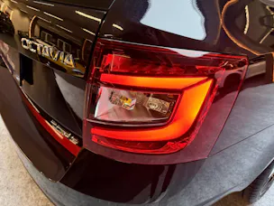 SKODA Octavia Combi 2.0 TSI 245 RS DSG