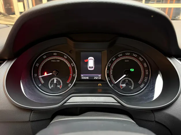 SKODA Octavia Combi 2.0 TSI 245 RS DSG