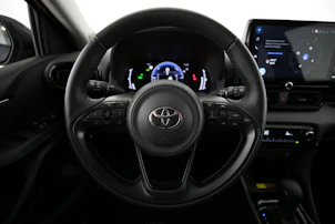 Fahrzeugbild TOYOTA Yaris 1.5 VVT-i HSD Trend