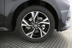 Toyota Yaris 1.5 VVT-i HSD Trend