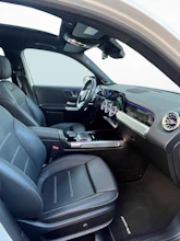 https://vehicle.imgix.net/4491121/ab264bfa-9e51-4a8e-a9ae-f97c096bcda5.jpg