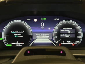 https://vehicle.imgix.net/4491157/217e22af-ac1f-4a8c-9109-9fb1701e1a21.jpg