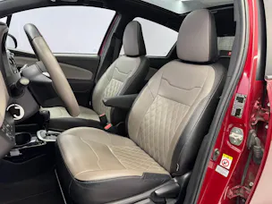 Toyota Yaris 1.5 VVT-i HSD Premium