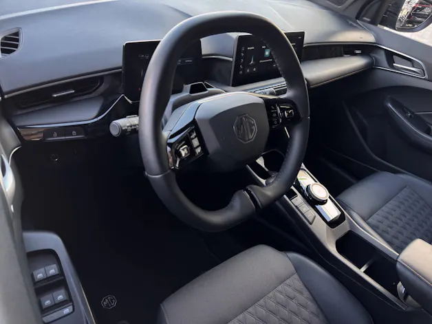 MG 3 1.5 Hybrid Luxury
