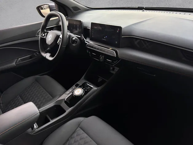 MG 3 1.5 Hybrid Luxury