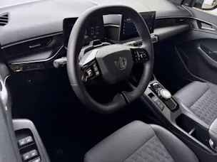 MG 3 1.5 Hybrid Luxury