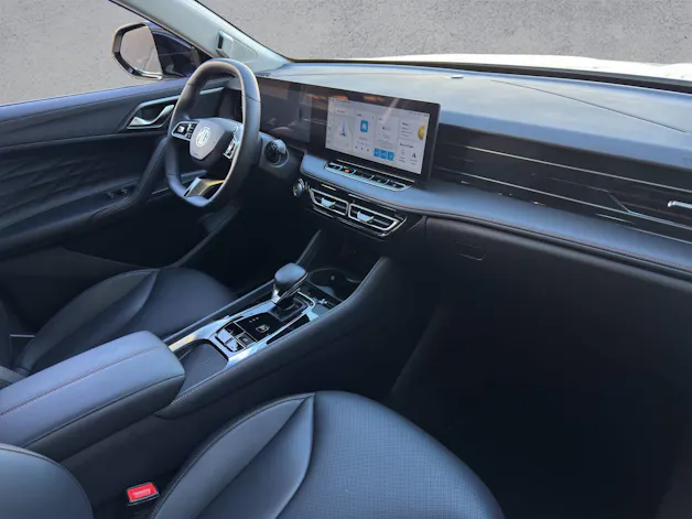 MG HS 1.5 Hybrid Luxury