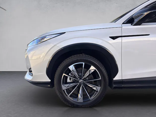 MG HS 1.5 Hybrid Luxury