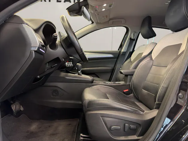 RENAULT Arkana 1.6 E-Tech Intens
