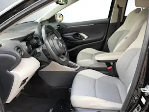 Toyota Yaris 1.5 VVT-i HSD Premium