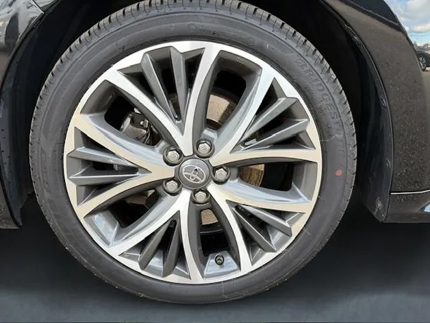 Toyota Yaris 1.5 VVT-i HSD Premium