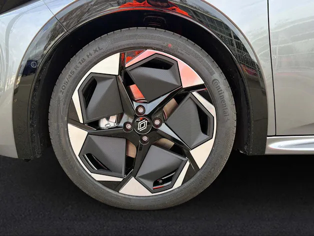 RENAULT Clio 1.8 E-Tech techno