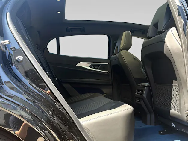 RENAULT Rafale 1.2 E-Tech Plug-in Atelier Alpine