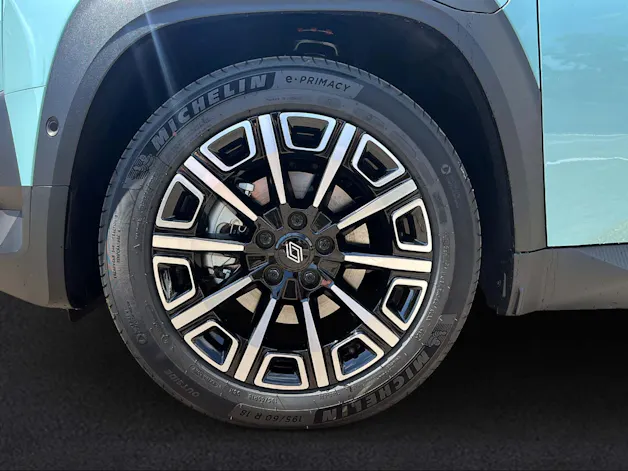 RENAULT R4 E-Tech Comfort Range iconic