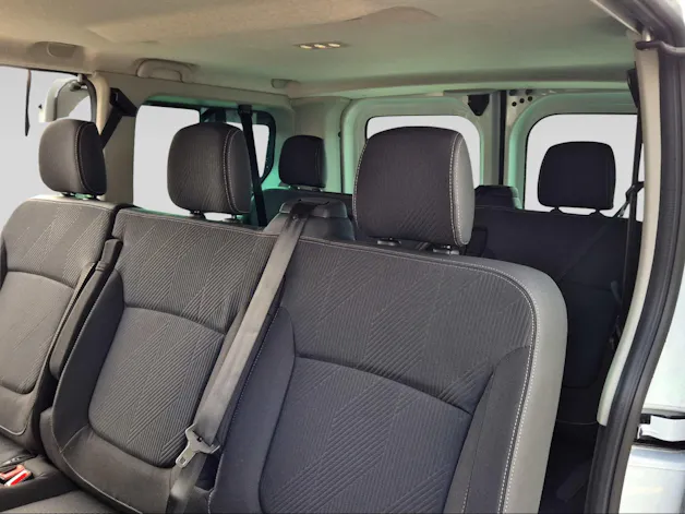 RENAULT Trafic Passenger 2.0 dCi Blue 170 techno