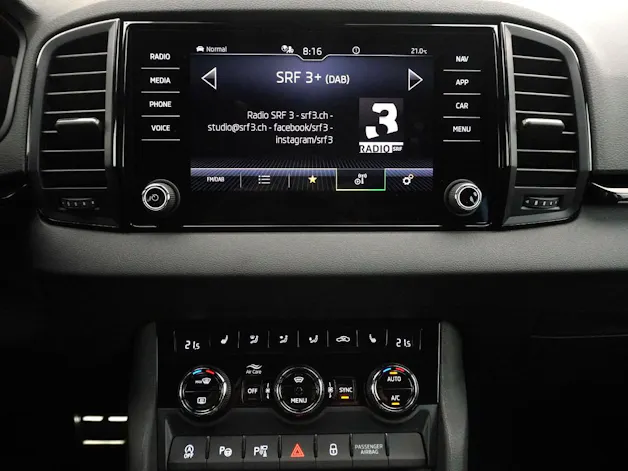 SKODA Karoq 1.5 TSI SportLine DSG