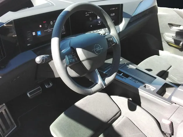 OPEL Astra-e Sports Tourer Ultimate