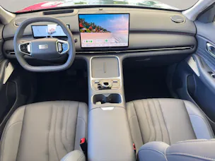 Geely Starray EM-i LAUNCH EDITION 262PS *Reichweite bis zu 1055Km*
