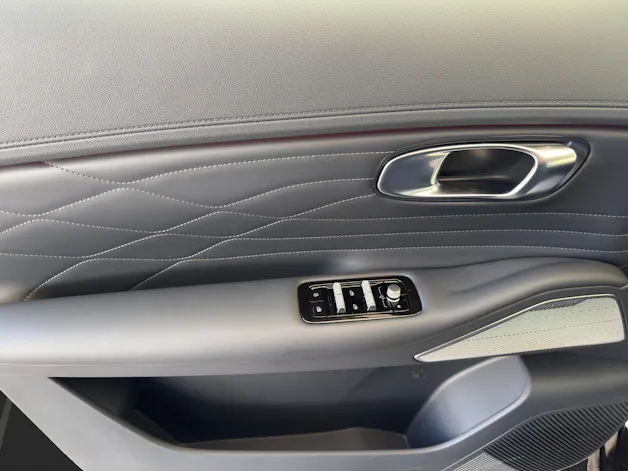 Geely Starray EM-i LAUNCH EDITION 262PS *Reichweite bis zu 1055Km*