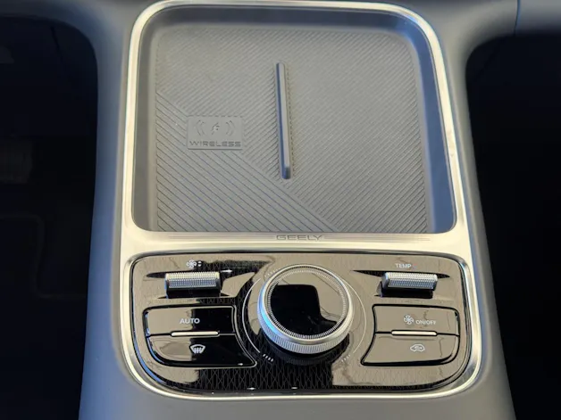 Geely Starray EM-i LAUNCH EDITION 262PS *Reichweite bis zu 1055Km*