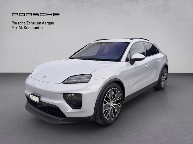PORSCHE Macan 4