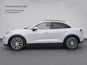 PORSCHE Macan 4