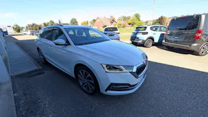 SKODA Octavia Combi 1.5 TSI Style DSG