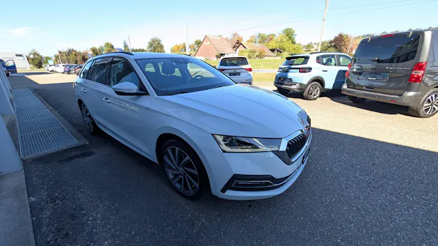 SKODA Octavia Combi 1.5 TSI Style DSG