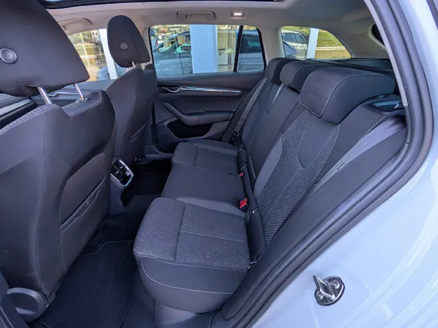 SKODA Octavia Combi 1.5 TSI Style DSG