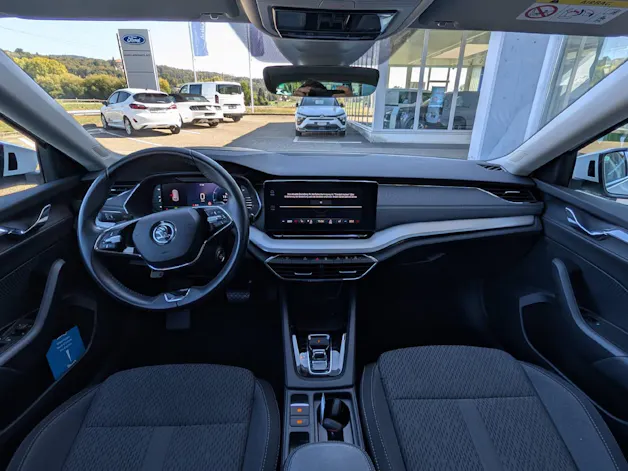 SKODA Octavia Combi 1.5 TSI Style DSG