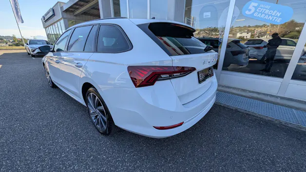 SKODA Octavia Combi 1.5 TSI Style DSG