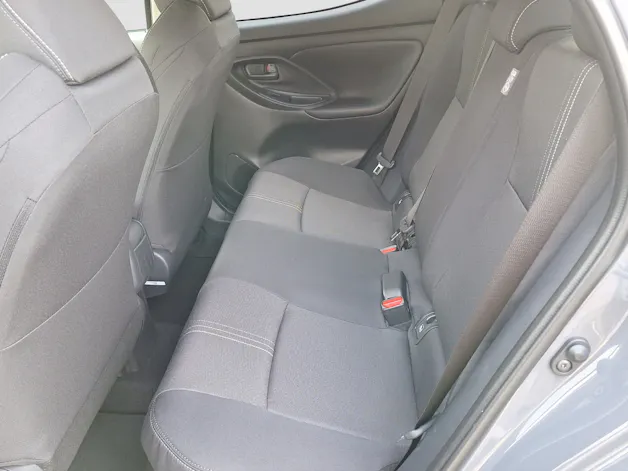 Toyota Yaris 1.5 VVT-i HSD Trend