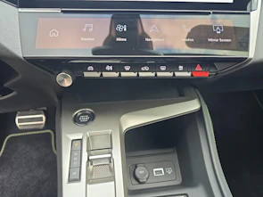 immagine del veicolo PEUGEOT 308 SW 1.2 Hybrid GT