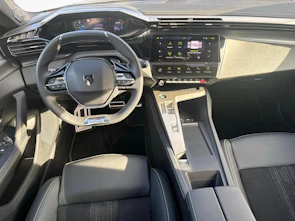Fahrzeugbild PEUGEOT 308 1.6 PHEV 180 GT