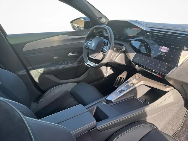 PEUGEOT 308 1.6 PHEV 180 GT