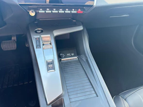 immagine del veicolo PEUGEOT 308 SW 1.2 Hybrid Allure