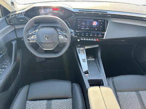 immagine del veicolo PEUGEOT 308 SW 1.2 Hybrid Allure