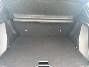 https://vehicle.imgix.net/4491530/12e1e4f8-b62d-4760-8528-dba0b8ce64a2.jpg