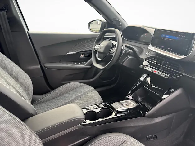 PEUGEOT 2008 1.2 Hybrid 145 Allure Premium