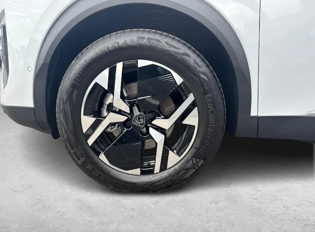 PEUGEOT 2008 1.2 Hybrid 145 Allure Premium