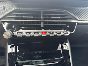 https://vehicle.imgix.net/4491530/e752f3c5-6b48-4d8f-bf4a-f573112000ee.jpg