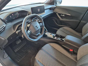 Fahrzeugbild PEUGEOT 2008 1.2 Hybrid 145 Allure Premium