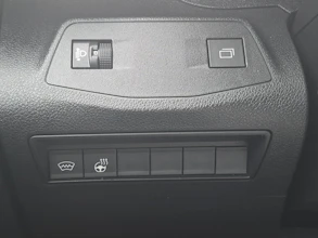 https://vehicle.imgix.net/4491534/6f36d4c0-5cd1-45dd-9452-2bd2753e506a.jpg