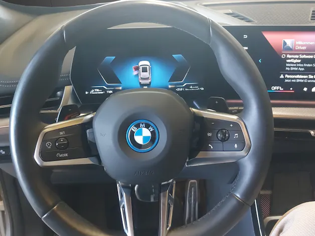 BMW X1 U11 30e xDrive paddles