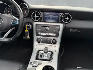 MERCEDES-BENZ SLC-Klasse R172 Cabriolet SLC 180 (CH)