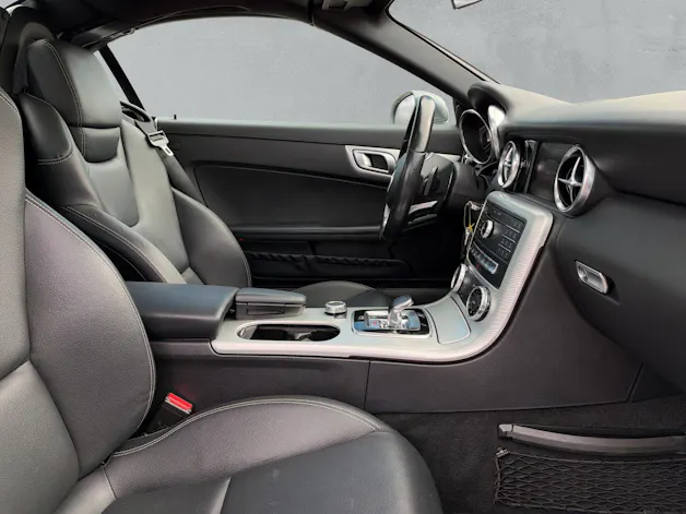 MERCEDES-BENZ SLC-Klasse R172 Cabriolet SLC 180 (CH)