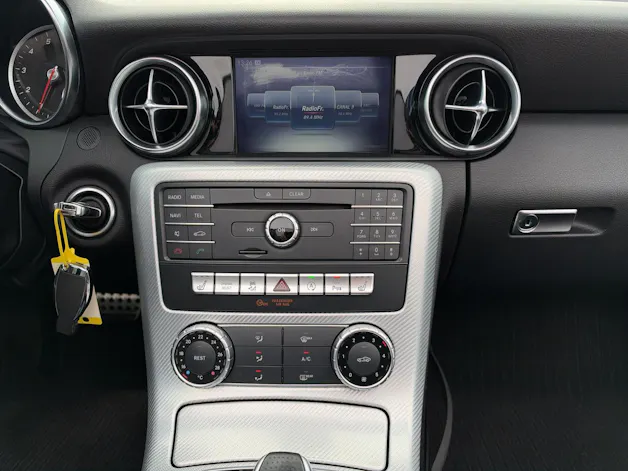 MERCEDES-BENZ SLC-Klasse R172 Cabriolet SLC 180 (CH)