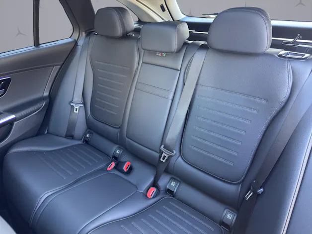 MERCEDES-BENZ C-Klasse S206 Kombi C 220 d Swiss Star AMG Line 4matic