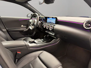 https://vehicle.imgix.net/4491640/e5943ffb-413e-4bf0-88f6-e302fb40f382.jpg